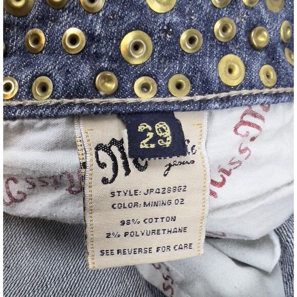 Womens Miss Me JP4288 Embellished Silver Studs Low Rise Jeans 29 x 30 Raw Hem - Picture 7 of 12